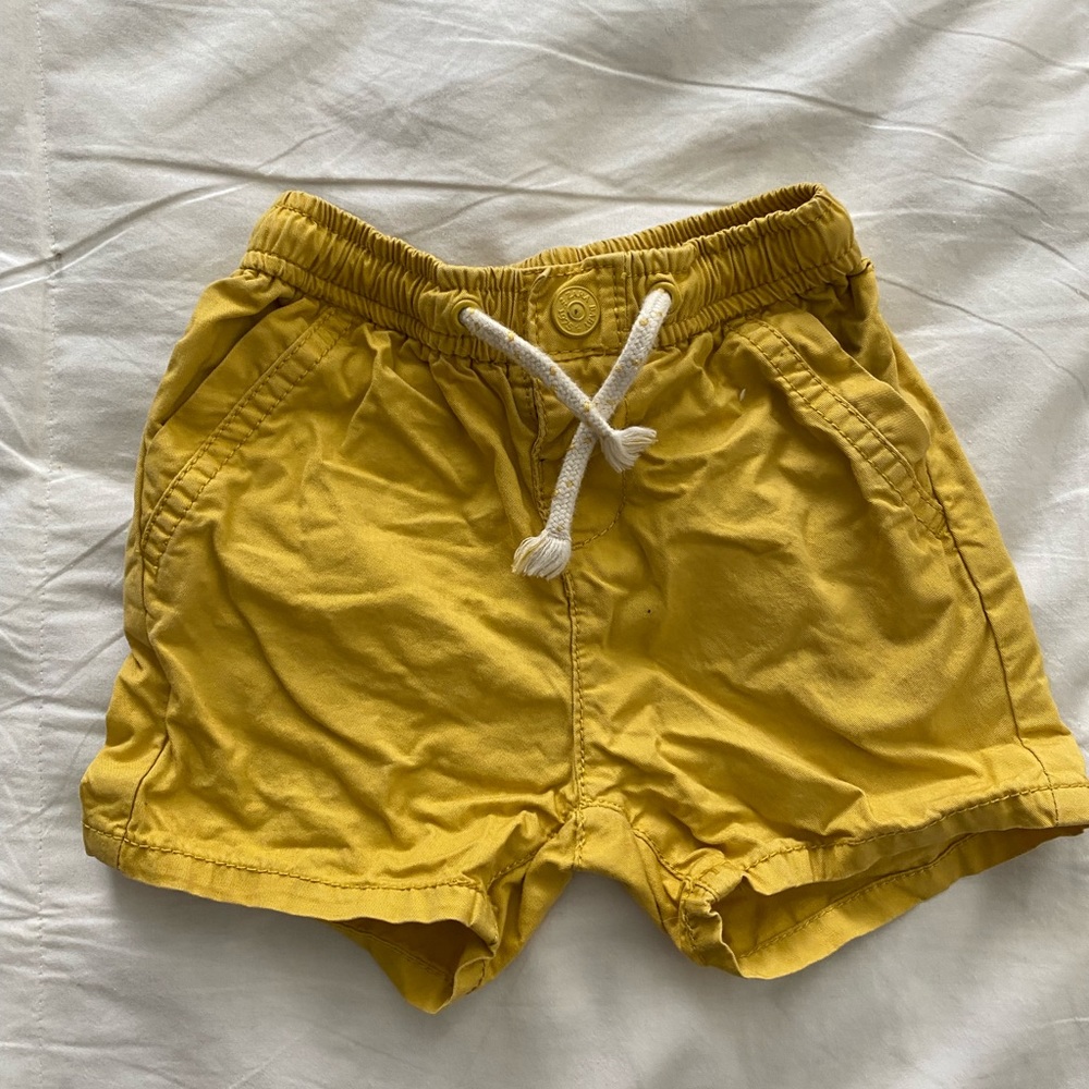 Zara 3-6 months short